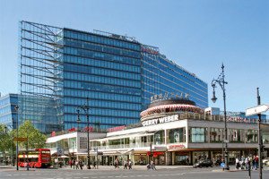 kurfurstendamm-and-tauentzienstrasse-neues-kranzler-eck_54_990x660_201406011500
