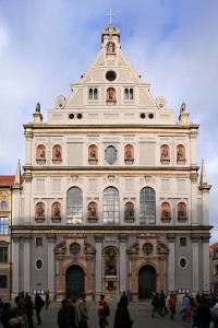 Michaelskirche_Muenchen-full